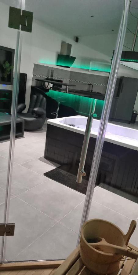Mezza 47 Spa Precy-sur-Oise Екстер'єр фото
